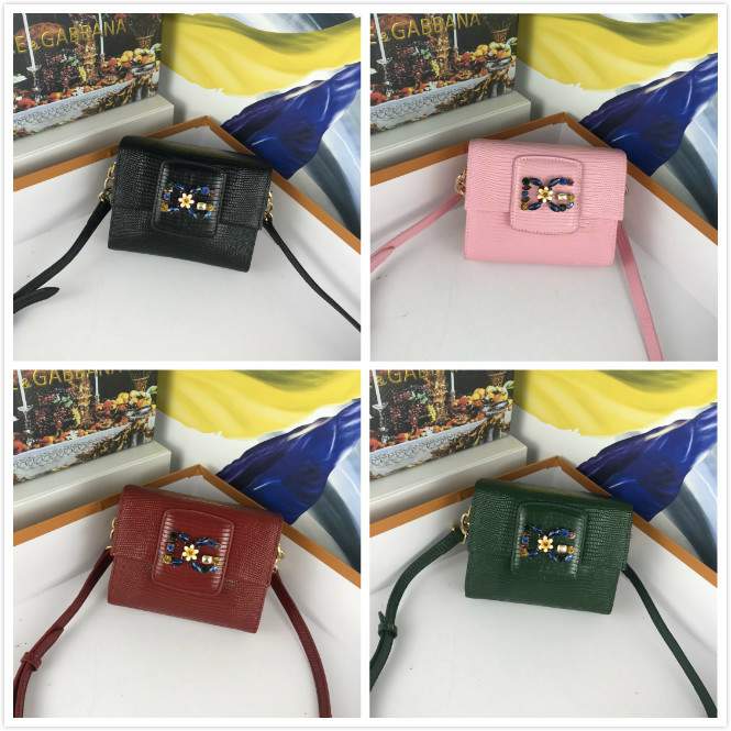 Picture of Dolce Gabbana Handbags _SKUfw76265356fw